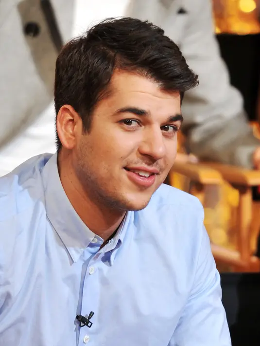 Banyak yang mengucapkan selamat namun tak sedikit juga yang berkomentar tidak sedap. Mengetahui hal tersebut, tentu saja Kris Jenner sebagai ibu terus memberi dukungan pada Rob. (AFP/Bintang.com)