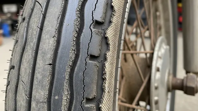 9 Cara Merawat Ban Motor agar Tidak Cepat Gundul, Kunci Aman Berkendara