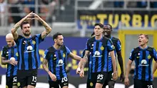 Pemain Inter Milan merayakan gol Francesco Acerbi saat melawan Bologna (AFP)