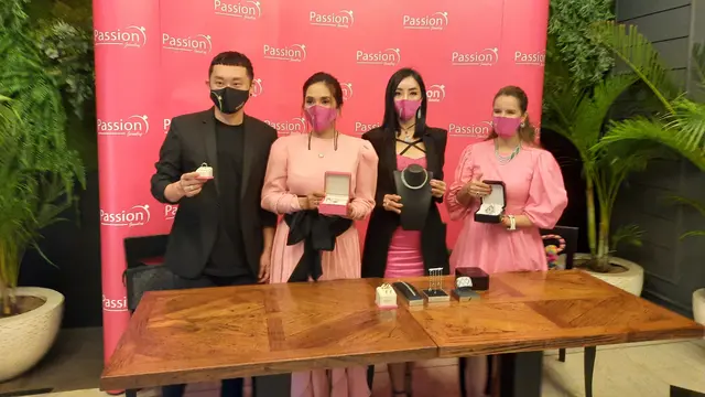 [Fimela] Ussy Sulistiawaty