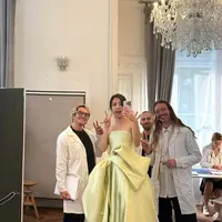 Persiapan Jisoo hadiri presentasi Dior Spring Summer 2026 RTW Collection by Jonathan Anderson.