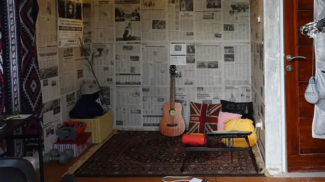 Dinamai Newspaper Room Ini 7 Potret Ruang Kerja Adinda Thomas di Rumah