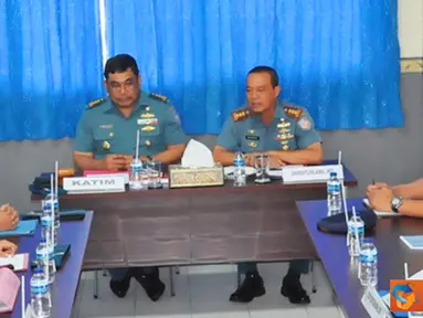 Citizen6, Jakarta: Inspektur Kolinlamil Kolonel Laut (P) Chairil Hapri, membuka Wasrikral di ruang rapat Satlinlamil Jakarta, Tanjung Priok, Jakarta Utara, Kamis (20/9). (Pengirim: Dispenkolinlamil). 