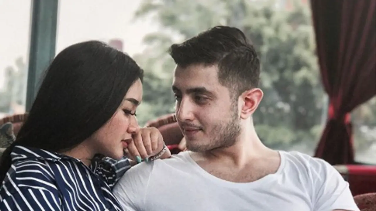 Cita Citata dan Ardavan Farzi