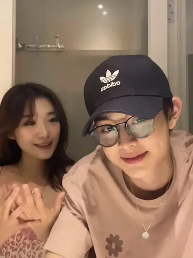 Hanya Teman, Ini 7 Momen Akrab Livy Renata dan Gabriel Prince