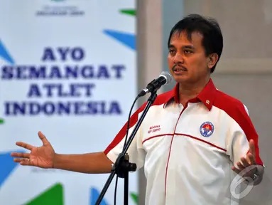 Menpora Roy Suryo melepas atlit yang akan berlaga di Asian Games, Jakarta, Kamis (11/9/2014) (Liputan6.com/Miftahul Hayat)