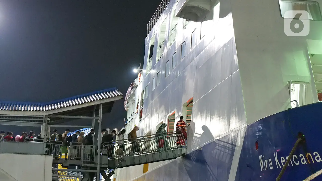 Pemudik Pelabuhan Merak