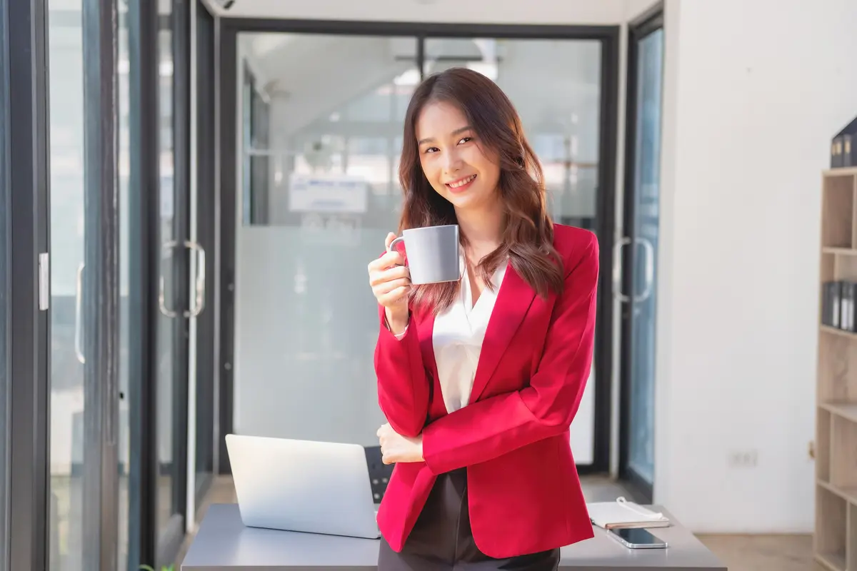 perempuan dan 4 september berdiri