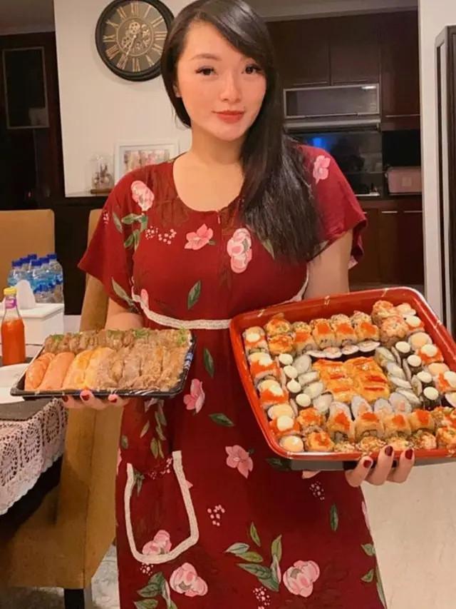 Tampil Sederhana, 7 Artis Terkenal Ini Tetap Santai Pakai Daster