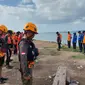 Upaya pencarian bocah yang tenggelam di pantai Bandar Lampung masih terus dilakukan. Foto (Basarnas Lampung)