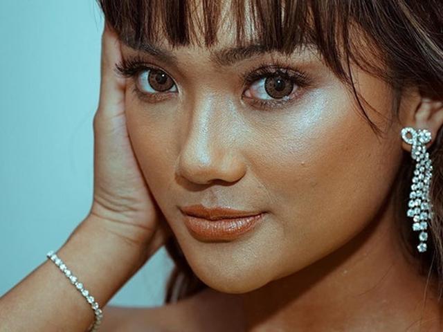 6 Potret Terbaru Marion Jola Dengan Kulit Tan Makin Cantik Dan