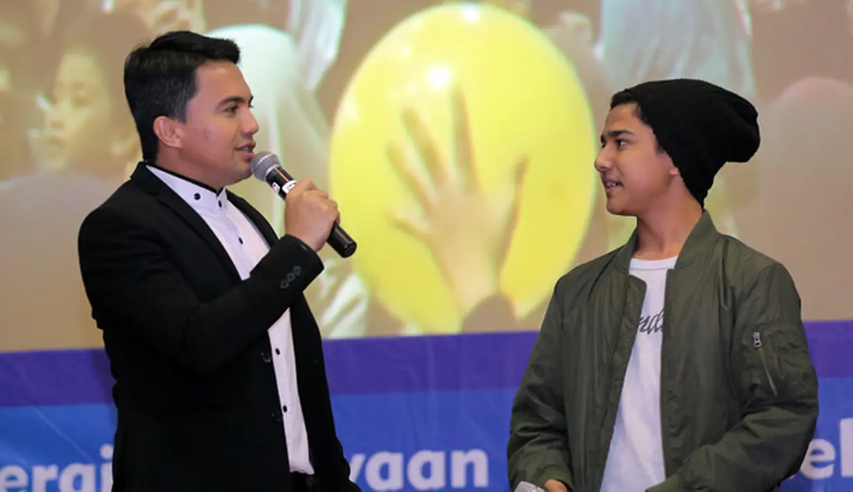 "Kadang kalau kita mau melakukan sesuatu yang baik kan suka lupa dengan kesibukan. Kalau kayak gini kan ikut berpartisipasi, semoga menjadi berkontribusi walaupun sedikit dan bisa berdonasi juga," ucap Sahrul Gunawan. (Deki Prayoga/Bintang.com)