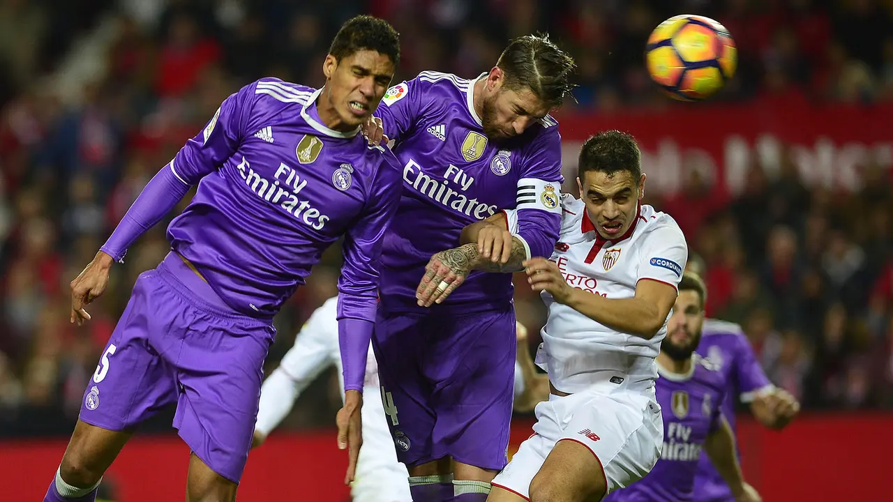 Gol Eks Inter Milan Antar Sevilla Bungkam Real Madrid