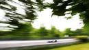 Aksi pebalap Mercedes, Lewis Hamilton, saat kualifikasi F1 GP Kanada di Sirkuit Gilles Villeneuve, Montreal, Kanada (11/6/2016). Hamilton akan start terdepan dalam balapan hari Minggu (12/6/2016). (AFP/Chris Roussakis)