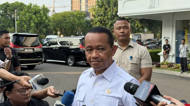Bahlil: Peresmian Tahap I PLTS 100 GW Akan Digelar di Bali