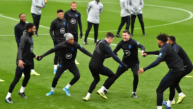 Hadapi Kosovo di Kualifikasi Euro 2020, Pemain Inggris Latihan Penuh Canda