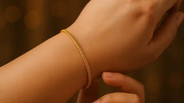 Model Gelang Emas 2 Gram untuk Tangan Berisi