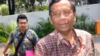 Mantan Ketua Tim Pemenangan Prabowo-Hatta, Mahfud MD mendatangi Gedung KPK, Jakarta, Selasa (7/10/2014) (Liputan6.com/Miftahul Hayat)