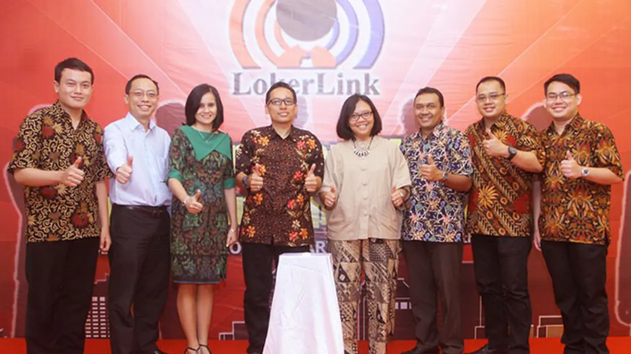 Lokerlink memadukan fungsi portal talent management dan jaringan profesional untuk membantu profesional dan dunia usaha dalam menempatkan dan mencari pilihan talent dan karir yang paling tepat.