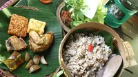 Kuliner Sunda, nasi tutug oncom. (resepseharihari.com)