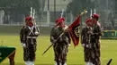KSAD Jenderal Gatot Nurmantyo (tengah) memimpin upacara serah terima jabatan Danjen Kopassus di Markas Kopassus, Cijantung, Jaktim, (24/10/2014). (Liputan6.com/Helmi Fithriansyah)