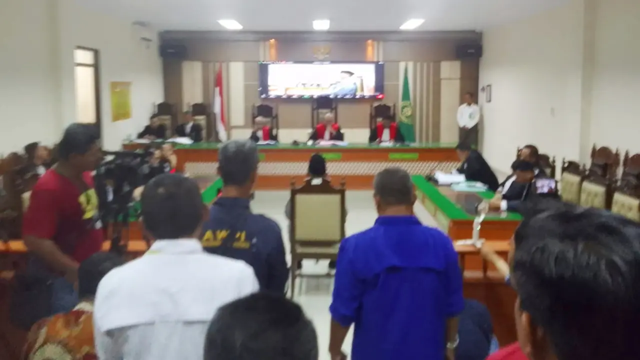 Sidang Perdana Panji Gumilang, Pengasuh Ponpes Al-Zaytun