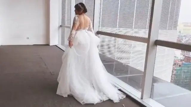 7 Potret Menawan Prilly Latuconsina Memakai Baju Pengantin