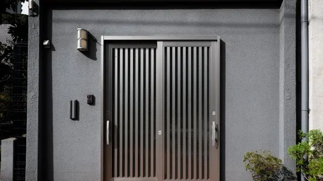 Ilustrasi Pintu Galvalum (Credit: Freepik)