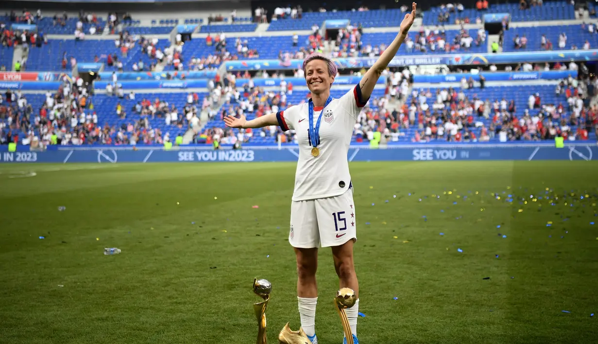 Megan Rapinoe akan kembali ke Amerika Serikat dengan kepala tegak setelah mampu membuktikan diri kepada Presiden Donald Trump. (Photo by FRANCK FIFE / AFP)