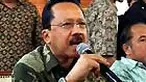 Dinyatakan sebagai pihak yang bertanggung jawab dalam peristiwa berdarah di makam Mbah Priok, Gubernur DKI Jakarta Fauzi Bowo enggan berkomentar. 