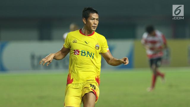 Pesepak bola Bhayangkara FC Jajang Mulyana