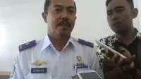 Dishub Kota Cirebon meminta para pengendara transportasi online bersabar atas keputusan melarang sementara transportasi online beroperasi. (Liputan6.com/Panji Prayitno)