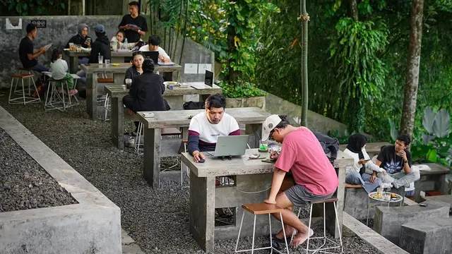 9 Rekomendasi Coffee Shop View Gunung di Bogor, Pemandangan Menenangkan