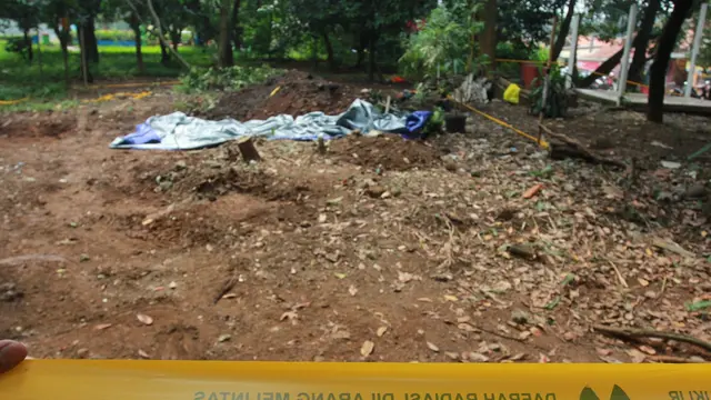 Sebidang tanah di RT 17/04 Perumahan Batan Indah, Setu, Kota Tangerang Selatan yang mengandung radioaktif