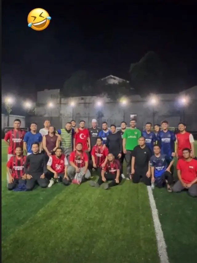 5 Potret Rizky Billar Futsal Bareng Rizki dan Ridho DA, Jalin Silaturahmi