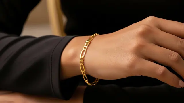 Model Gelang Emas Hollow Elegan untuk Kondangan