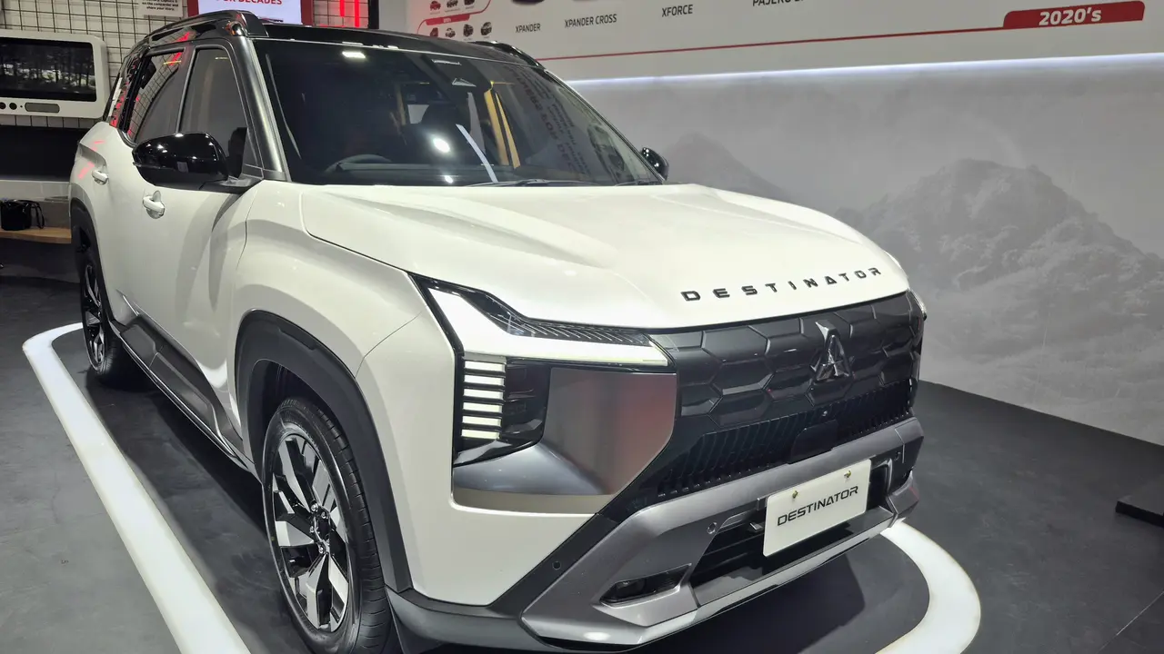 Mitsubishi Motors Hadirkan Xforce & Destinator Edisi Spesial di IIMS 2026