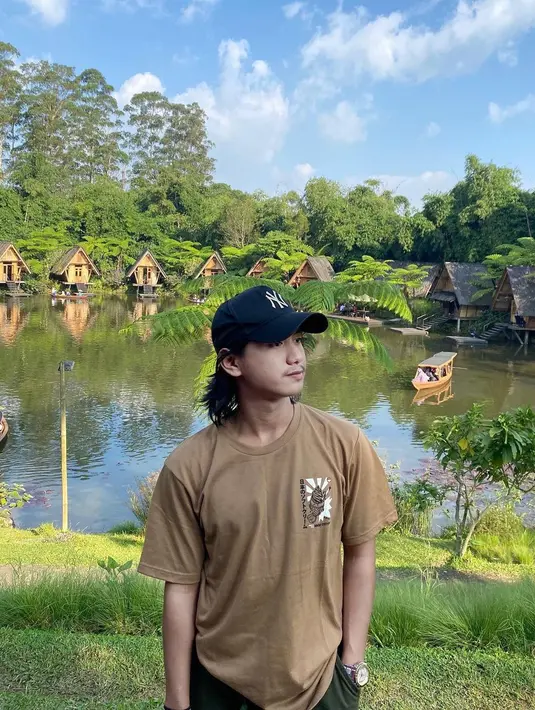 Potret terbaru Bowo Alpenliebe (Sumber: Instagram/prabowomondardo)