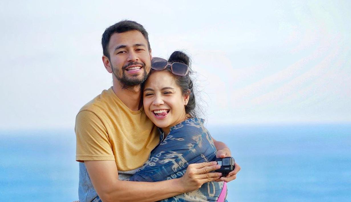 Potret Kemesraan Raffi Ahmad dan Nagita Slavina di Bali ...