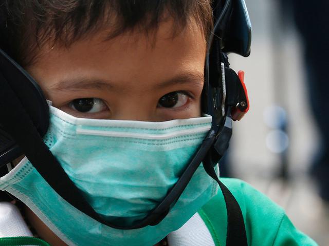 3 Manfaat Memakai Masker Saat Bepergian Bisa Menjaga Paru