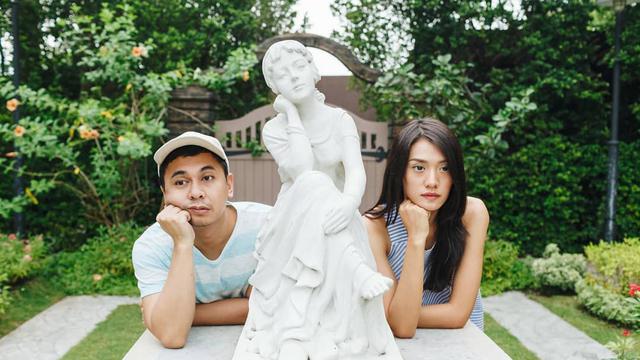 [Bintang] Raditya Dika dan Anissa Aziza