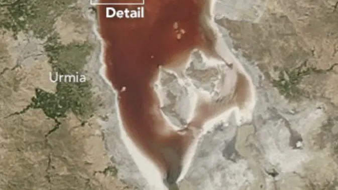 Danau merah di Iraq (earthobservatory.nasa)