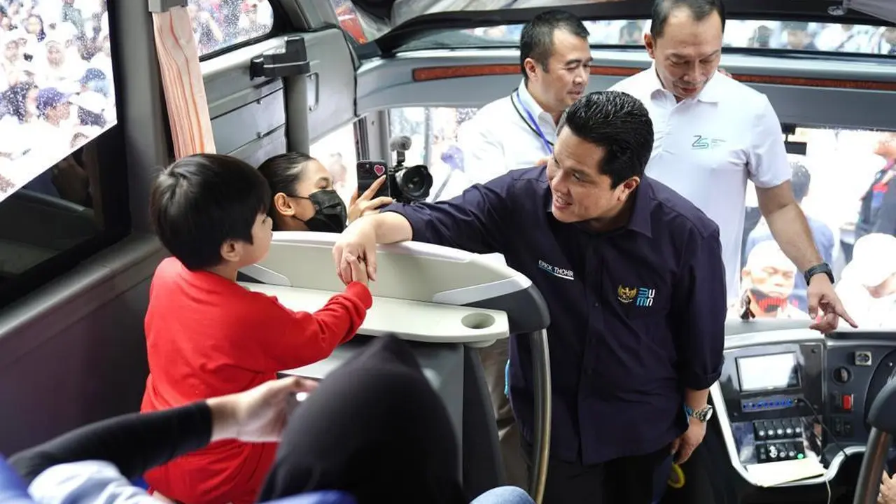 Menteri BUMN Erick Thohir membuka diri untuk berkolaborasi dengan Jepang dalam menyusun peta biru (blueprint) sistem perkeretaapian di Jawa dan Sumatera.