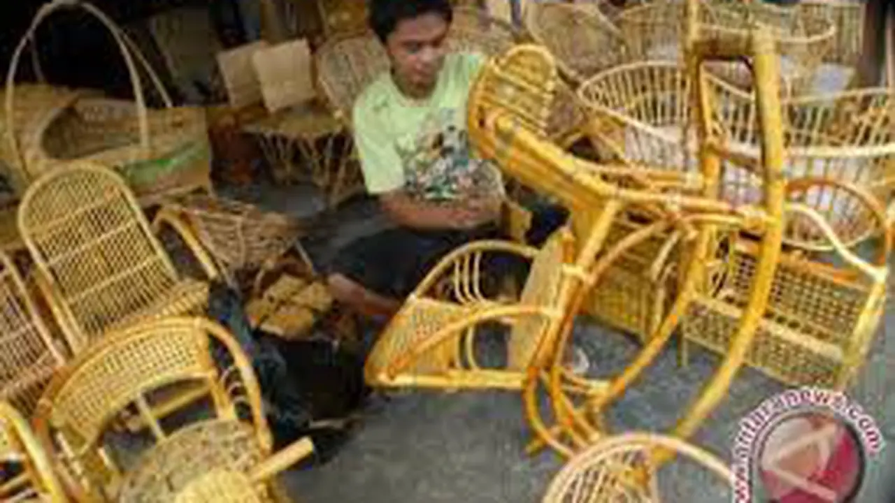 Perajin furniture