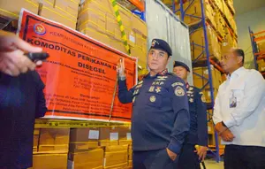 KKP Sita Udang Impor Ilegal di Jatim, Kerugian Negara Rp 405,8 Miliar