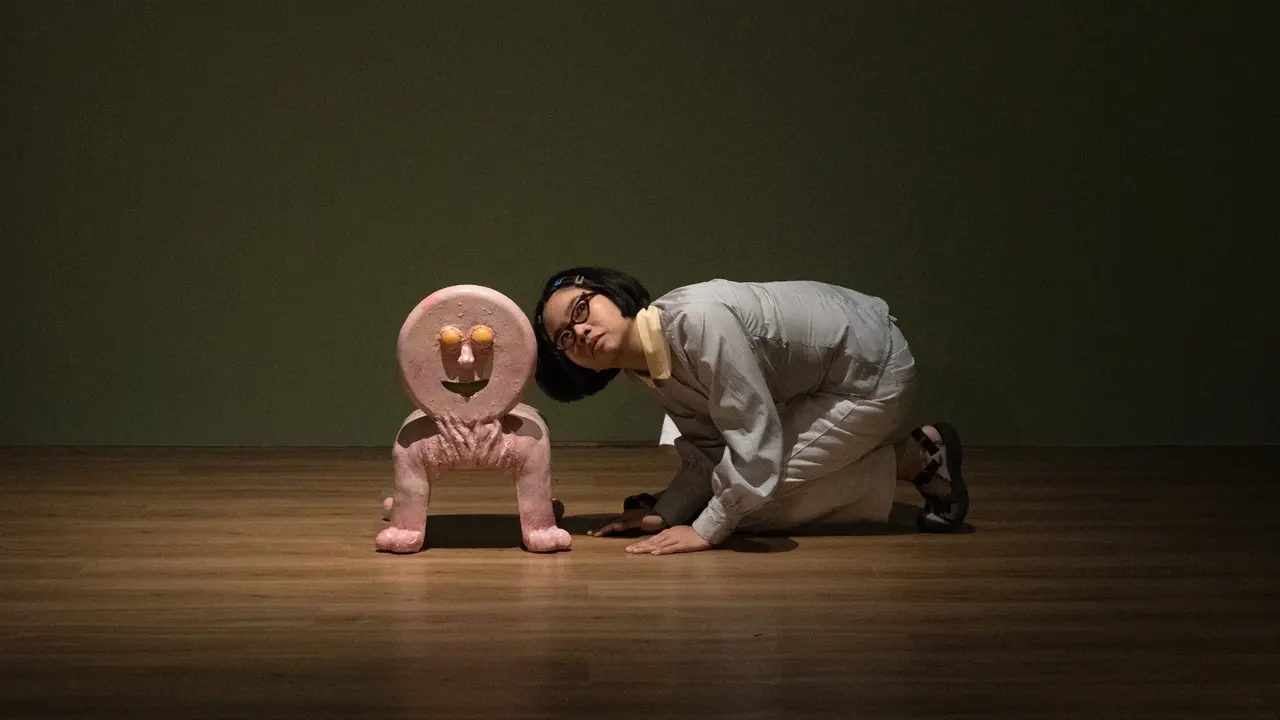 Primate Visions: Macaque Macabre di Museum MACAN, Menelusuri Simbiosis Manusia dan Monyet Yaki