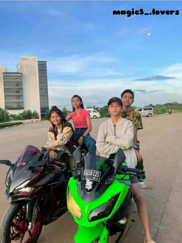Sinetronnya Viral, Ini 6 Potret Kompak Pemain Magic 5 di Lokasi Syuting