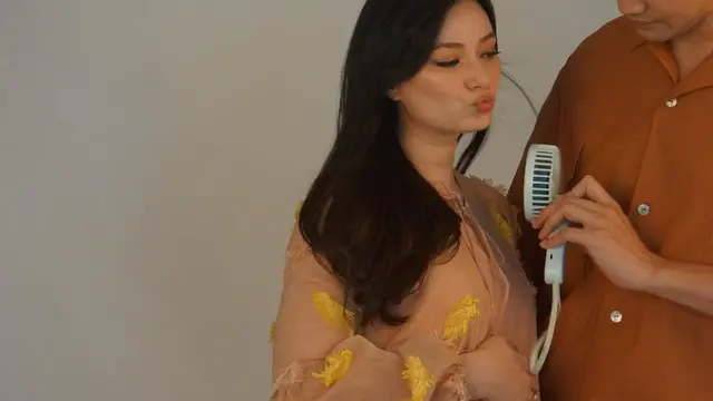 Masuki Trimester Kedua Kehamilan, Ini 6 Potret Asmirandah Pamer Baby Bump