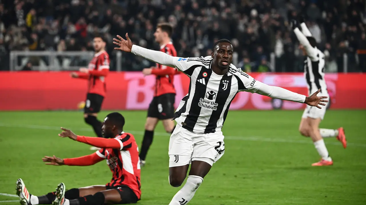 Selebrasi pemain Juventus Timothy Weah saat menjebol gawang AC Milan