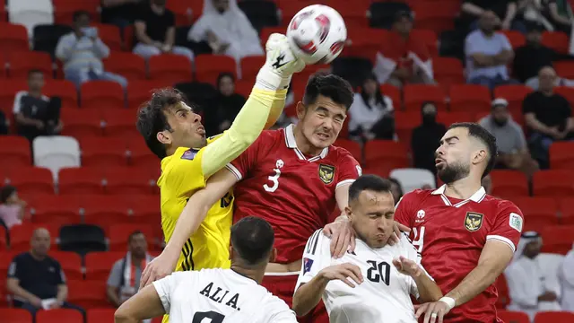Foto: Gol Cantik Marselino Ferdinan Gagal Hindarkan Kekalahan Timnas Indonesia dari Irak pada Laga Pertama Piala Asia 2023